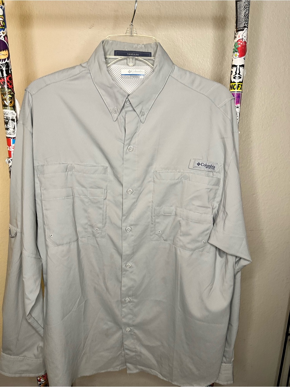 Columbia Men’s Light Gray Button-Down Shirt